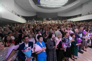 DPP25-06-11-0872_11zon